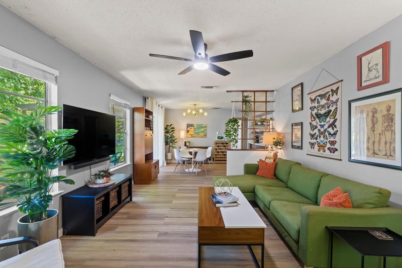 Virtual tour of 9703 Cottle DR