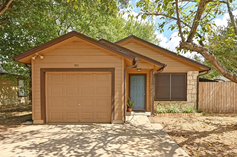 Virtual tour of 9711 Curlew Dr