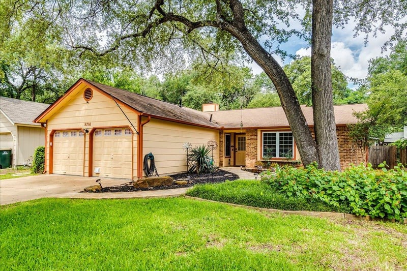 Virtual tour of 9716 Moorberry ST