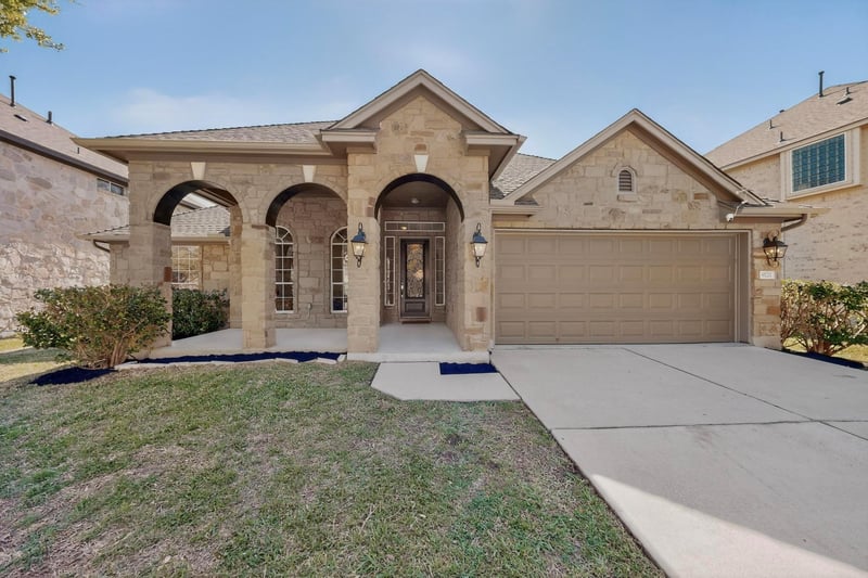 Virtual tour of 9721 Ria's WAY