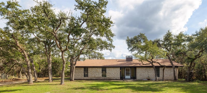 Virtual tour of 9848 Weir Loop CIR