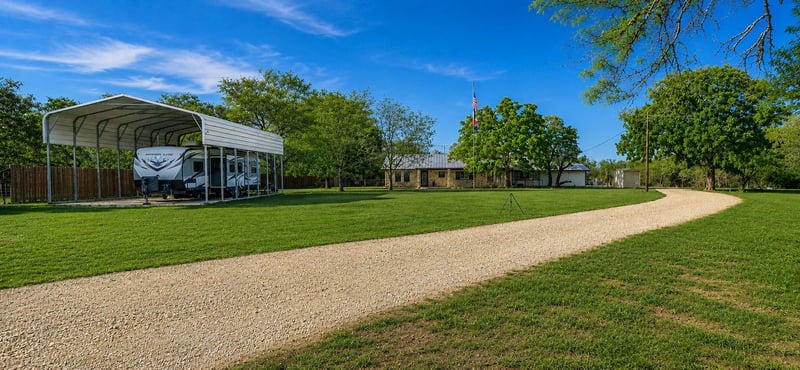 Virtual tour of 986 Shiloh RD