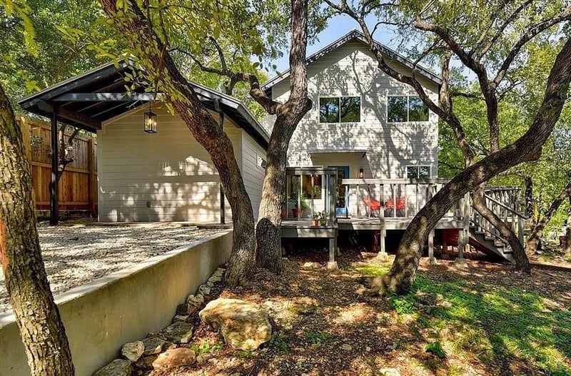 Virtual tour of 9901 La Jolla DR
