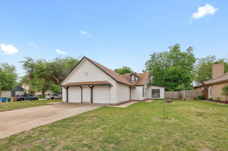 Virtual tour of 9901 Parliament House RD