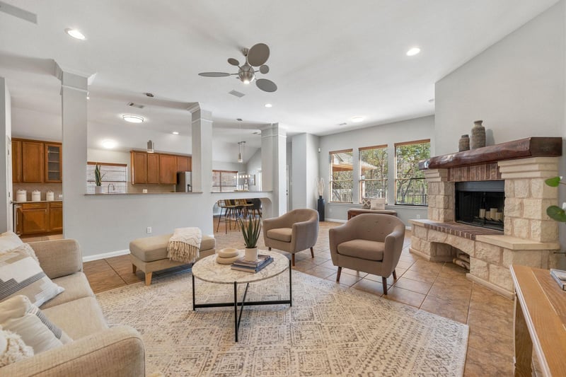 Virtual tour of 9905 Savannah Ridge DR