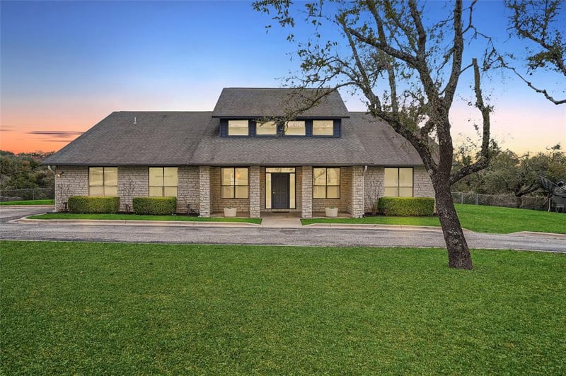 Virtual tour of 9921 Baxter Ln
