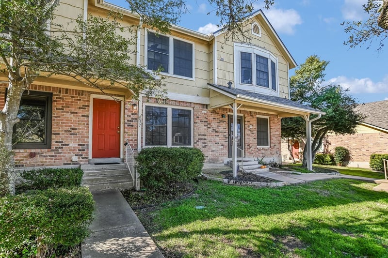 Virtual tour of 11901 Swearingen DR Unit #37